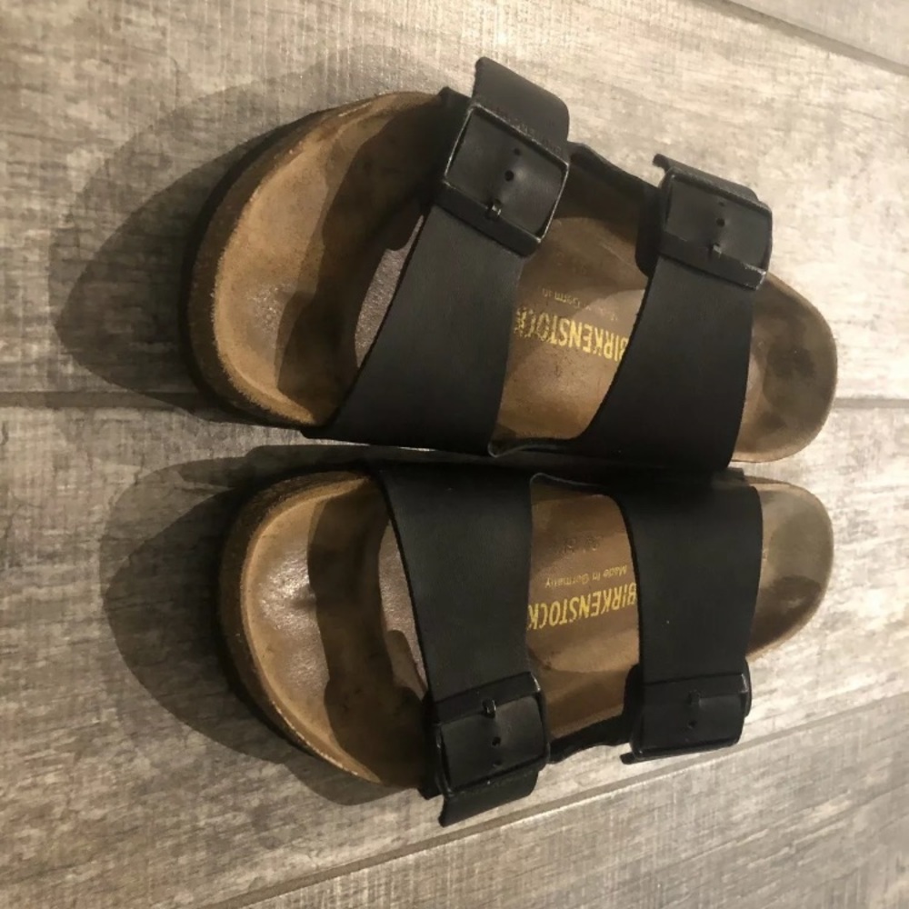 Birkenstock’s 37 black